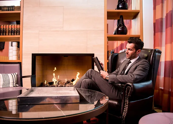 アディナ チェックポイント チャーリー アパートホテル