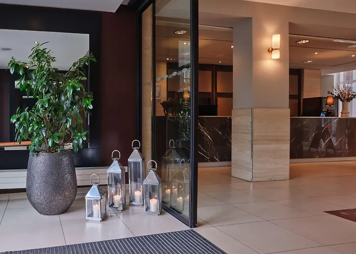 アディナ チェックポイント チャーリー 4*