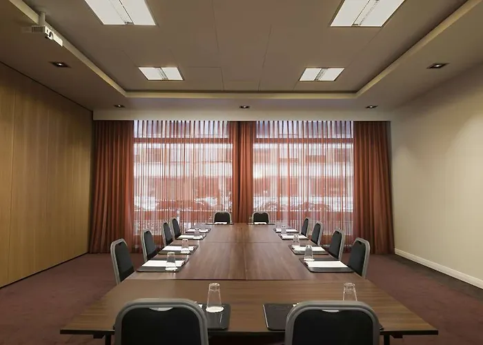 アディナ チェックポイント チャーリー