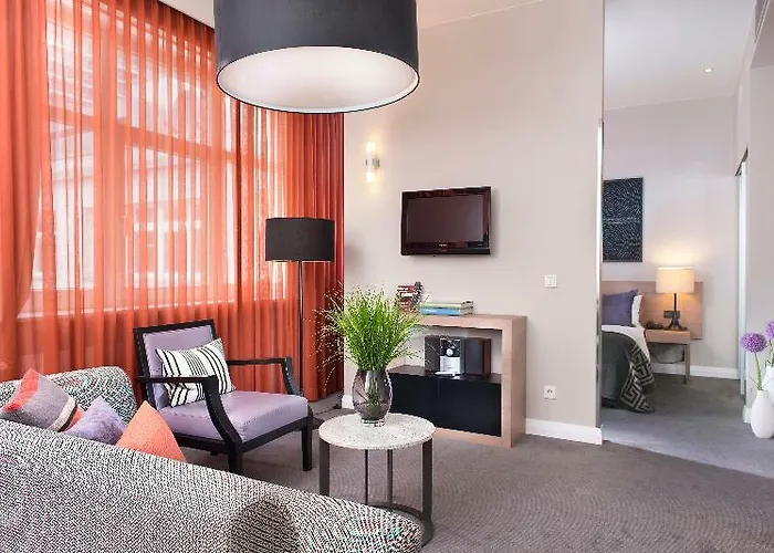 アディナ チェックポイント チャーリー