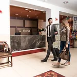 Adina Checkpoint Charlie Aparthotel Berlín