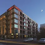 Adina Checkpoint Charlie Aparthotel