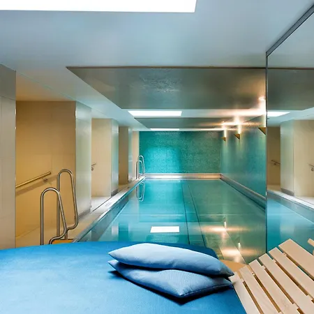 Apart Otel Adina Checkpoint Charlie