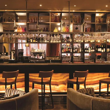 Adina Checkpoint Charlie 4*