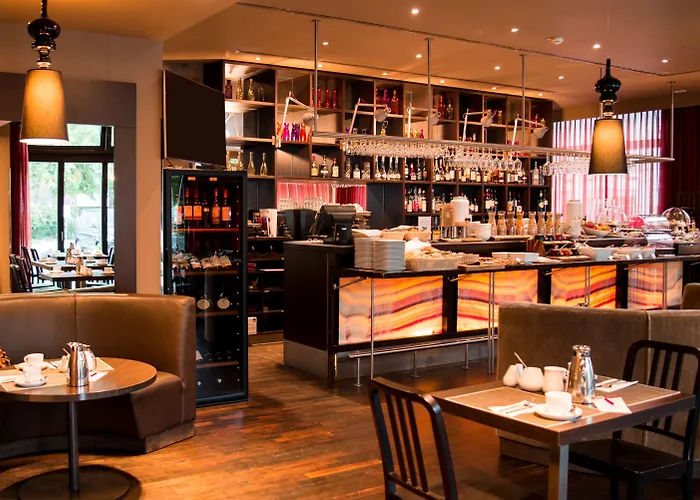 Adina Checkpoint Charlie 4* Berlin