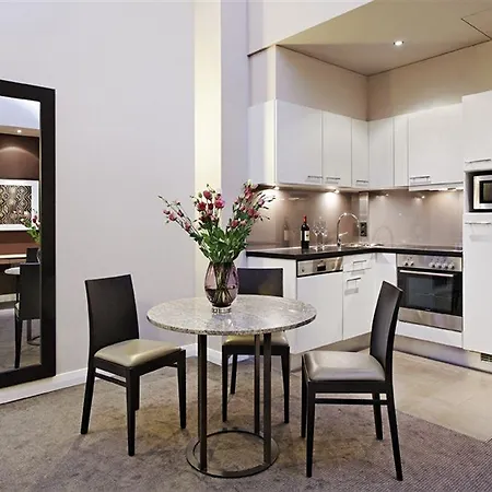 Adina Checkpoint Charlie Apartmanhotel