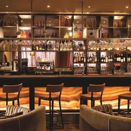 Adina Checkpoint Charlie 4*