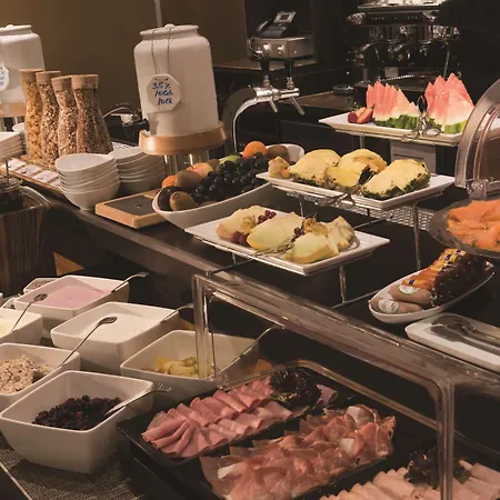 أدينا تشيكبوينت شارلي