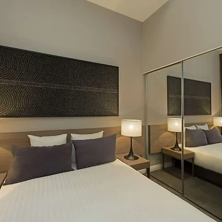Adina Checkpoint Charlie Aparthotel