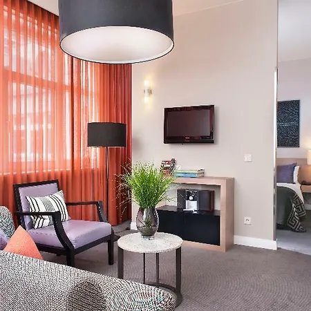 أدينا تشيكبوينت شارلي