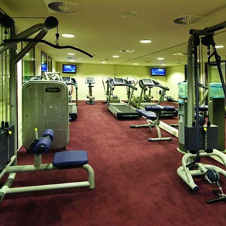 Adina Checkpoint Charlie 4*