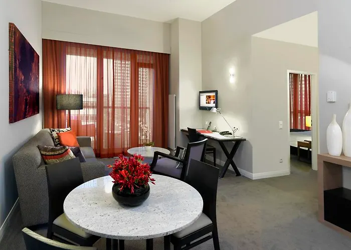 Adina Checkpoint Charlie Aparthotel