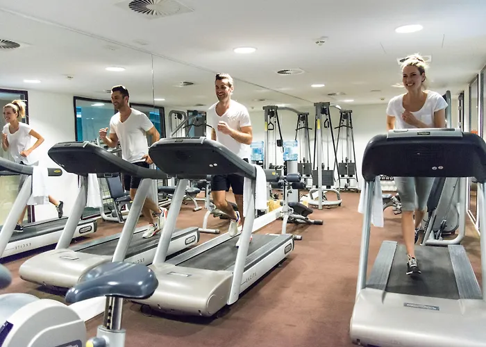 Adina Checkpoint Charlie 4* Berlín