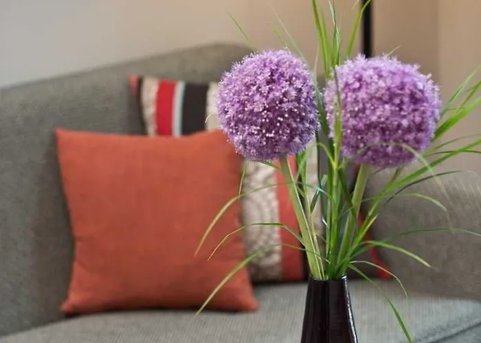 Adina Checkpoint Charlie Aparthotel 4*