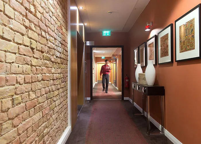 Adina Checkpoint Charlie Apartahotel Berlín