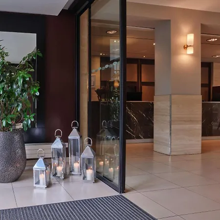 Adina Checkpoint Charlie 4* Berlin