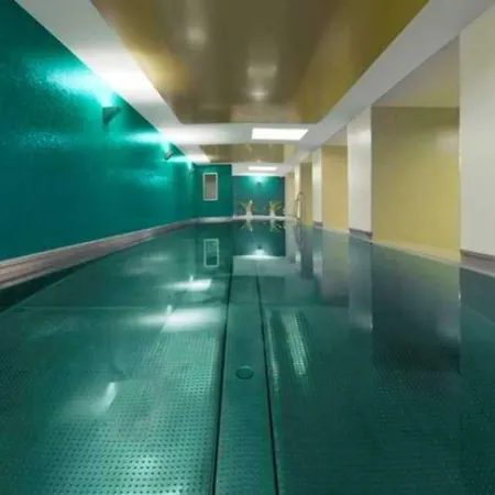 Adina Checkpoint Charlie Aparthotel Berlin