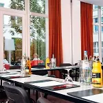 Adina Checkpoint Charlie Aparthotel 4*