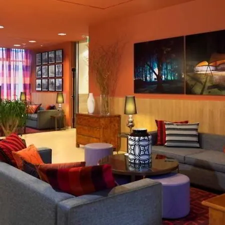 Apartahotel Adina Checkpoint Charlie