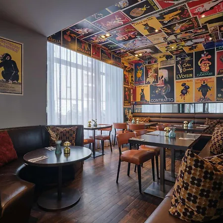 Adina Checkpoint Charlie 4*