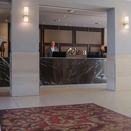 Adina Checkpoint Charlie 4*