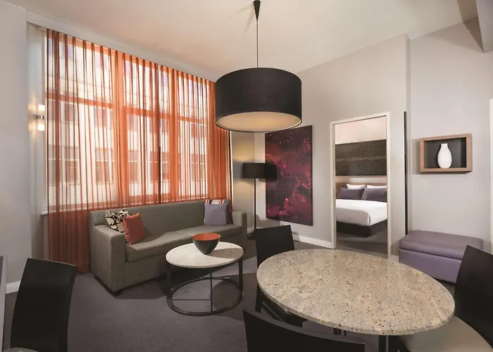 Adina Checkpoint Charlie 4* Berlín