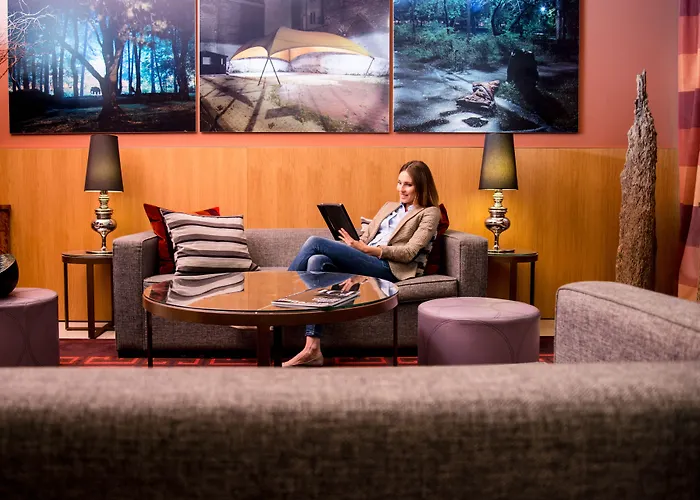 アパートホテル アディナ チェックポイント チャーリー